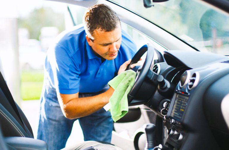 Tutorial: Aprenda como limpar seu carro perfeitamente