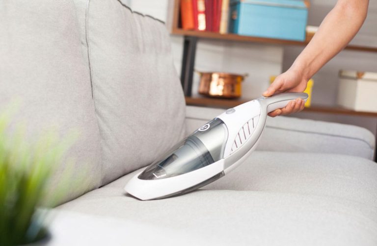 Aprenda o passo a passo para limpar o seu sofá perfeitamente!